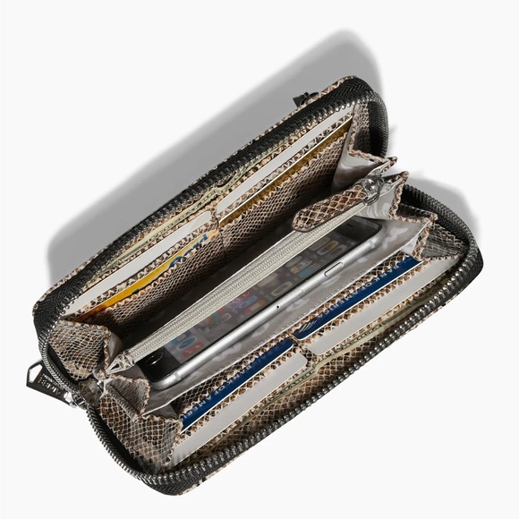 NWT Aimee KESTENBERG JESSE LARGE ZIP AROUND WITH RFID - Picture 8 of 10